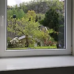 A Peaceful And Quiet Lägenhet